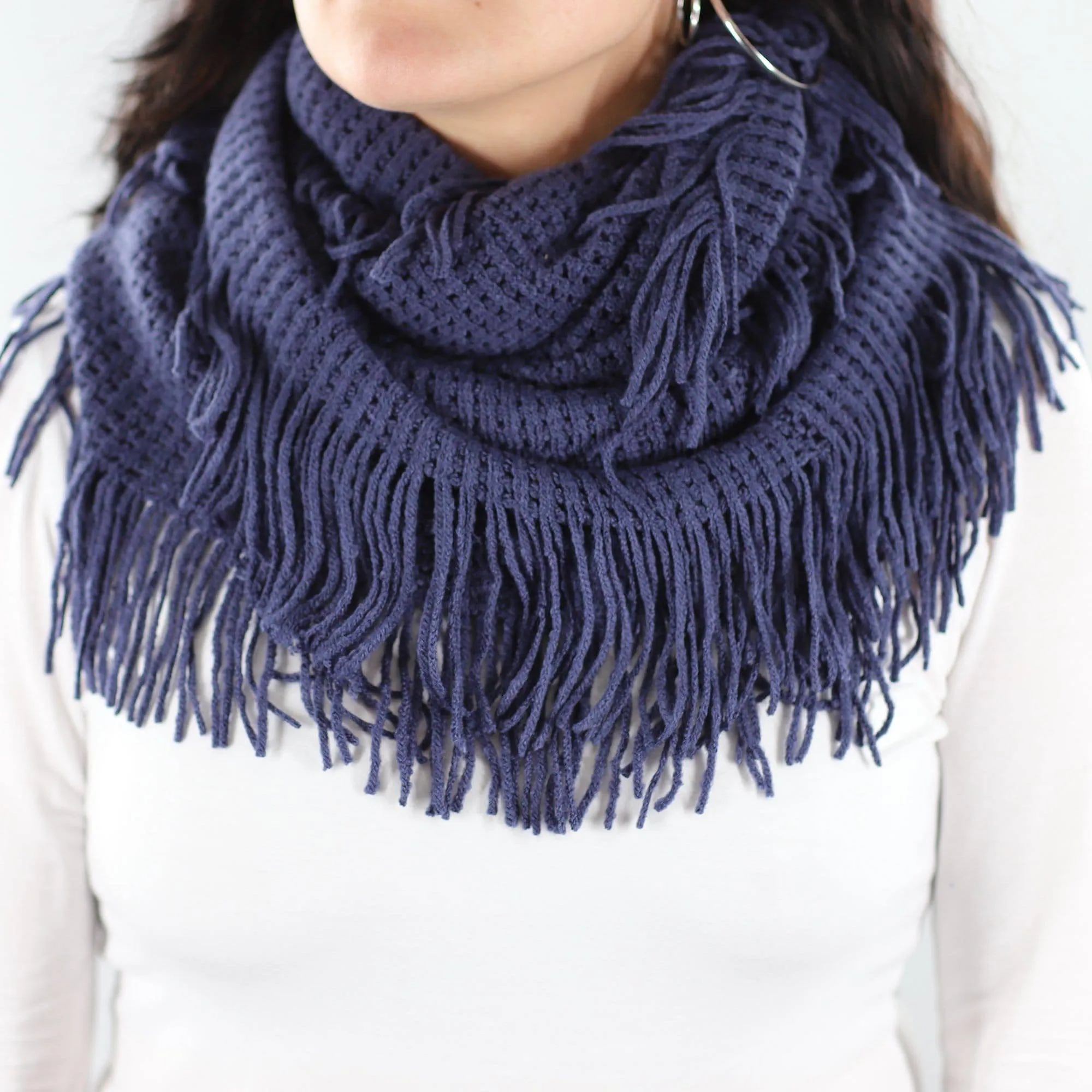 La Fiorentina | Infinity Knitted Fringed Muffler - Midnight Blue