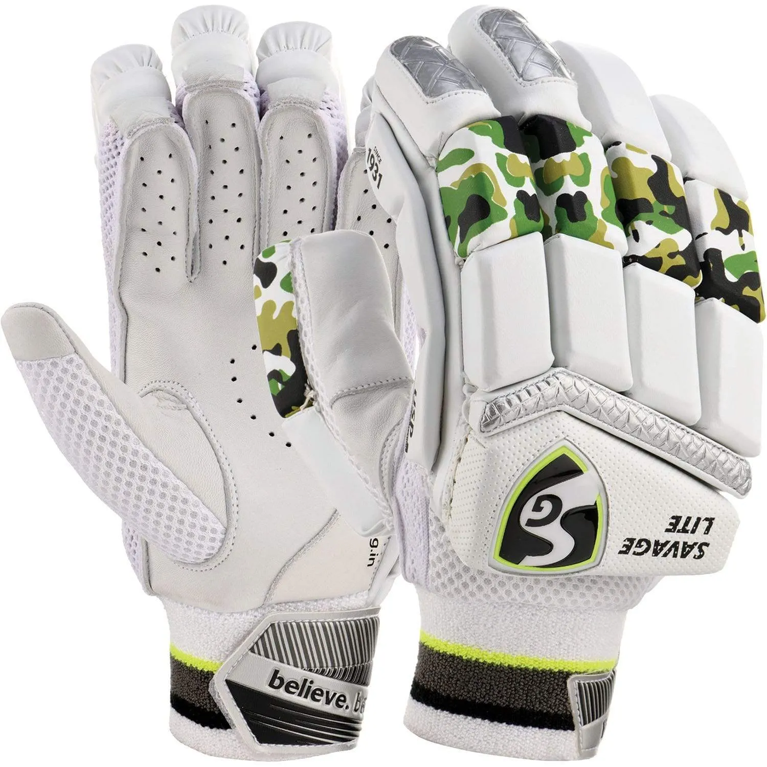 SG Savage Lite Adults Cricket Batting Gloves